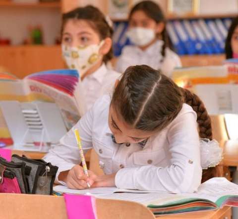 I sinifdə ev tapşırığına ehtiyac varmı? – Dünya ləğv edir, bəs biz?..  