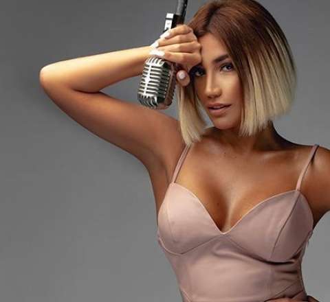 Röyanın oğlu konsertinə buna görə gəlməyibmiş... 