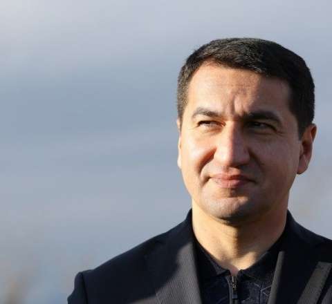 Hikmət Hacıyev diplomatların Laçın səfərindən yazdı 