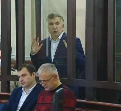 Saakaşvili: Mənim nə pulum, nə də evim var 