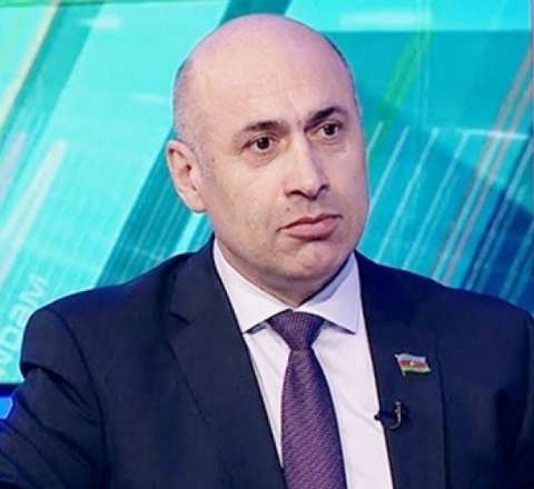 Deport edilən deputat Moskvaya kimlərlə gedib? 