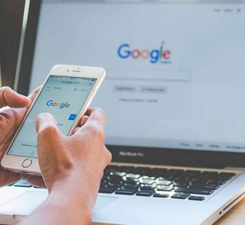 Moskvada mobil internet kəsildi 