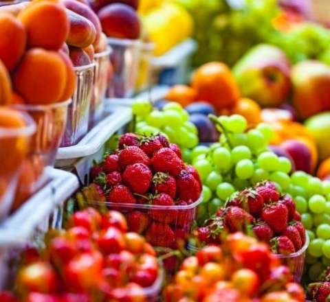 Yerli meyvə şirəsi istehsalı yox ola bilər: Ucuz meyvə tapılmır 