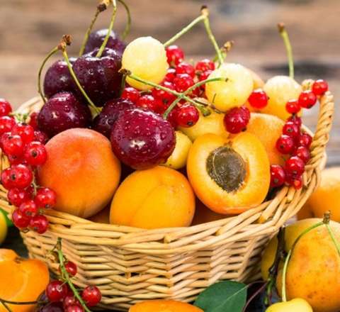 Bu meyvələr xəstəliklər yaradır 