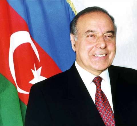 Ümummilli Lider Heydər Əliyevin anadan olmasının 102-ci ildönümüdür 