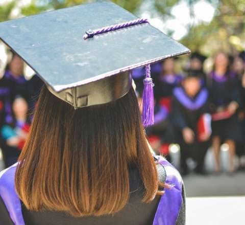 Bu universitetdə tələbələrə qiymət qarşılığında əxlaqsız təkliflər edilir? - RƏSMİ 
