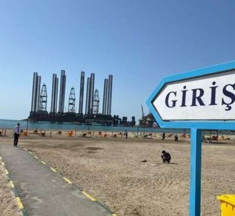 Bakıdakı pullu çimərliklərə giriş  qiymətləri 