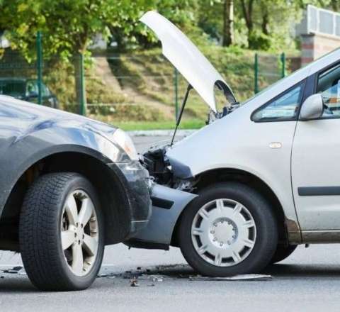 Mingəçevirdə iki avtomobil toqquşdu – Yaralılar var 