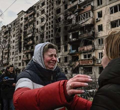 Rusiya yaşayış binasını vurdu: 25 ölü, 73 yaralı - VİDEO 