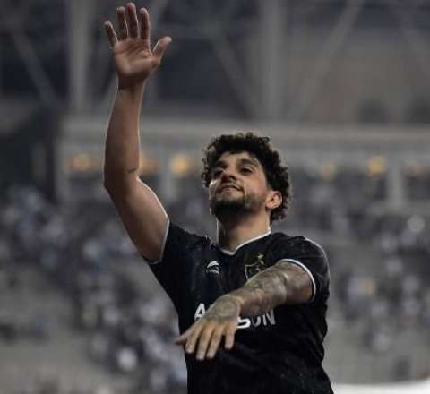 "Qarabağ"ın ulduzu xanımı ilə - FOTO 