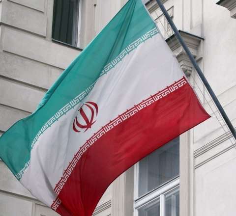 İran bu ölkələrə zərbələr endirir 