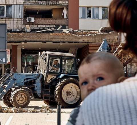 Ukraynada döyüş bölgəsində yaşayan azərbaycanlılar: Qorxu altında yaşayırıq 