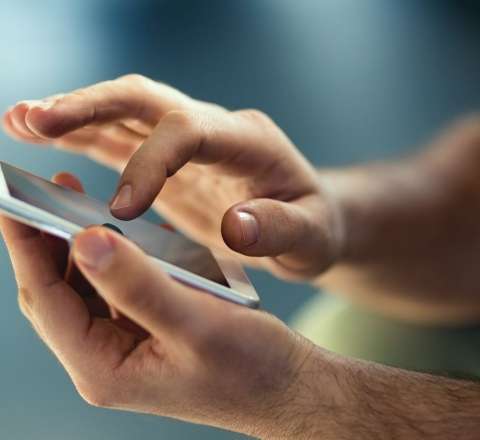 Smartfonun dinlənildiyini necə anlamaq olar? 