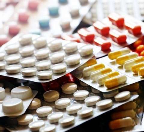 “Dərmanların qiyməti kəskin artıb” – İqtisadçıdan iddia 