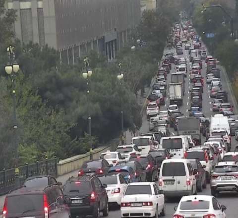 AYNA Bakının yollarını “eşşək quyruğu” ilə xətləyib, sürücülərlə tapmaca oynayırdı - Şahin Nəcəfov