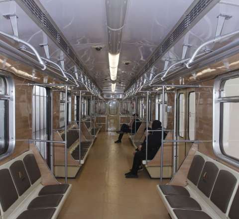 "Dərnəgül"ə qatarlar yarıboş gedir – Metropoliten  neçə milyon itirəcək? - Fotolar