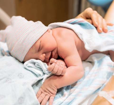 Ucqar bölgələrdə ana ölümü səviyyəsi 43.4-ə yüksəldi - NƏ BAŞ VERİR? 