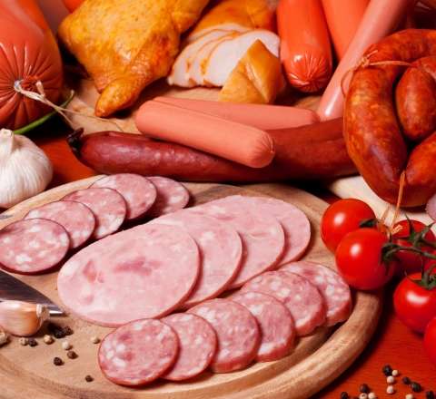 Azəbaycanda kolbasa istehsalı azalıb 