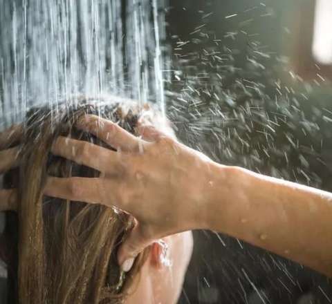 Bu yaşdan sonra hər gün duş qəbul etmək risklidir 