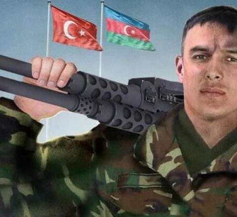 Mübariz İbrahimovun qətli ilə bağlı sənədlər nümayiş olundu 