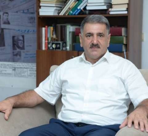 Məktəblərə qarşı kampaniyanı dayandırmaq lazımdır - Professor 