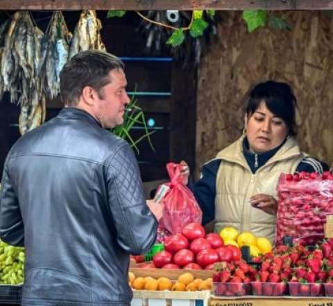 Bakının məşhur bazarında gərginlik: Satıcılara ərazini tərk etmək tapşırıldı - VİDEO