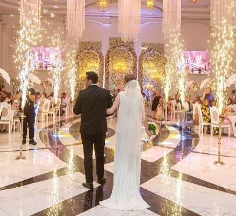 Toyda qan töküldü: Şadlıq sarayında 30 yaşlı gənci bıçaqladılar 