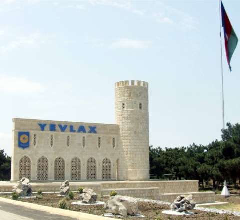 Yevlaxda 13 yaşlı qızla ər-arvad kimi yaşayan şəxs həbs edildi 
