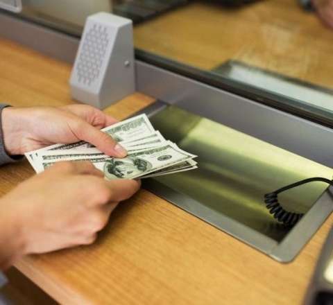 Azərbaycanda dolların məzənnəsi ilə bağlı vacib məlumat 