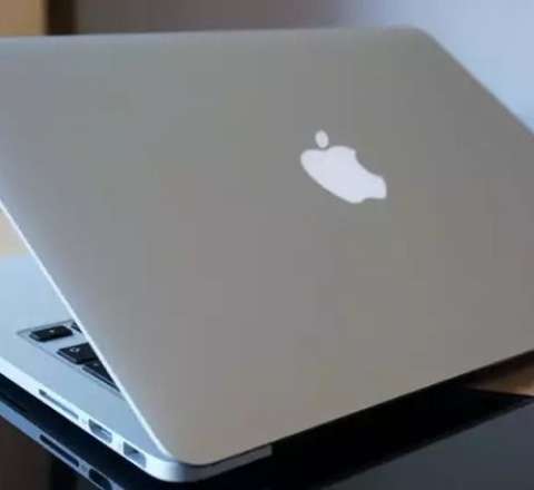 "Əpl" ucuz notbuk modelini təqdim edə bilər - Qiymət 