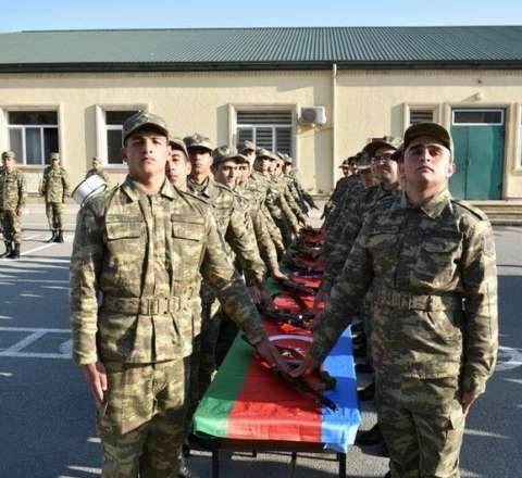 Oktyabrda hərbi xidmətə gedəcək şəxslərin nəzərinə! 