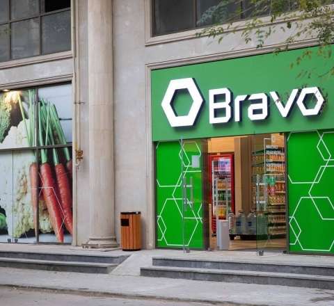 Vitrində bir, kassada isə fərqli qiymət - “Bravo” yenə cərimələndi 