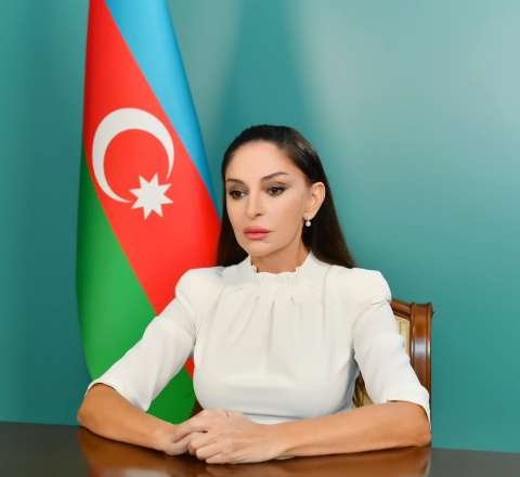 Birinci Xanımdan tarixi görüşlə bağlı PAYLAŞIM - FOTO