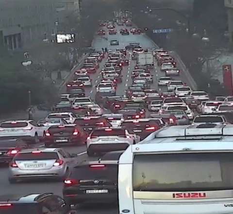 Hazırda bu yollarda tıxac var - SİYAHI 