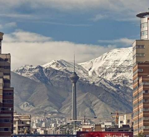 İranlı deputat: "Tehran Hörmüz boğazını bağlamağa hazırlaşır" 
