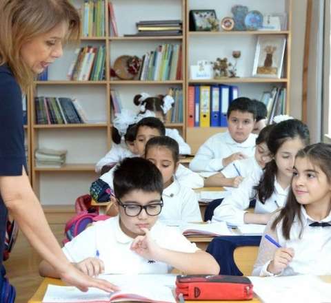 Azərbaycan 12 illik təhsilə keçir? -  Nazirlikdən CAVAB