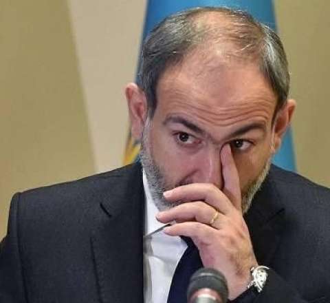 Paşinyan erməni cəmiyyətinə seçim etməyi məsləhət görür - Politoloq