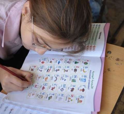 Günü gündən artan dərs yükü: Bunun kimə xeyri var?  