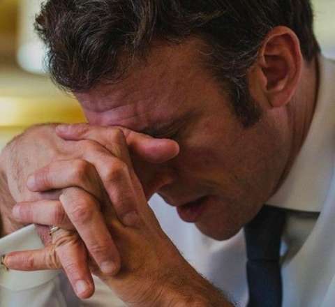 Fransızların 80%-i Makrona etibar etmir 