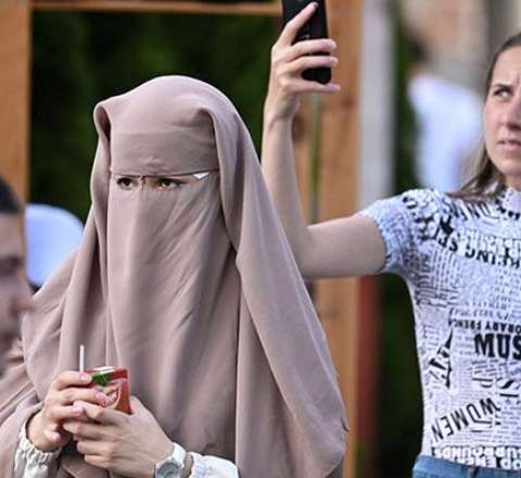 Daha bir türk ölkəsində niqab qadağan edildi 