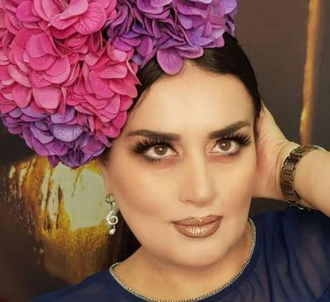 Elza Seyidcahan məhkəmədə uddu - Roza Zərgərli təzminat ödəyəcək 