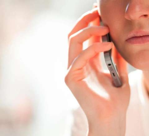 Telefonlar bizi dinləyir? 