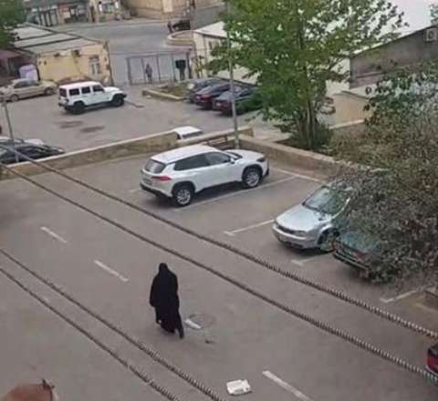 Videodakı çadralı qadın və görüntüləri yayan polisə çağırıldı 