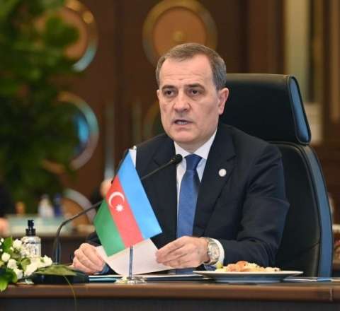 Ceyhun Bayramov İraqa getdi 