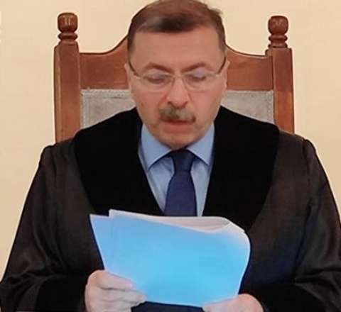 Azad Məcidov TƏQAÜDƏ GÖNDƏRİLDİ 