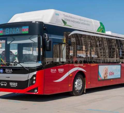Bakıda avtobusda dava, sərnişin həbs edildi 