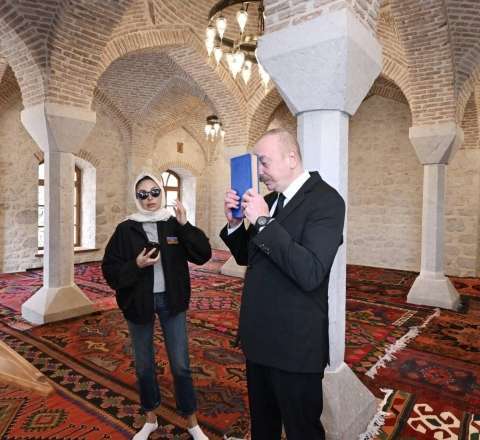 Prezident və xanımı Daşaltıda məscidin açılışında iştirak etdi 