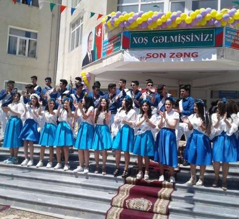 Daha bir məktəbdə "Son zəng"ə pul yığlır?  - AÇIQLAMA