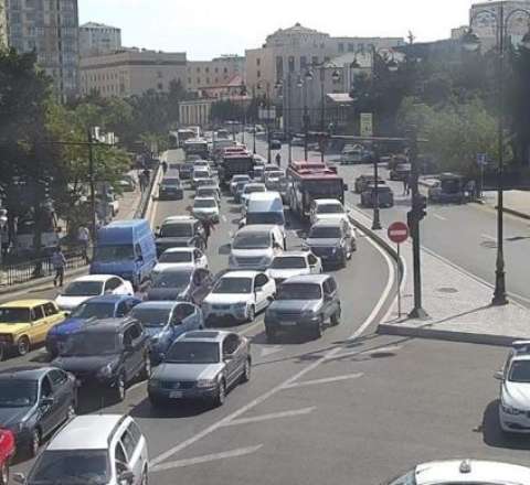 Bakıda bu yollarda sıxlıq var - SİYAHI 