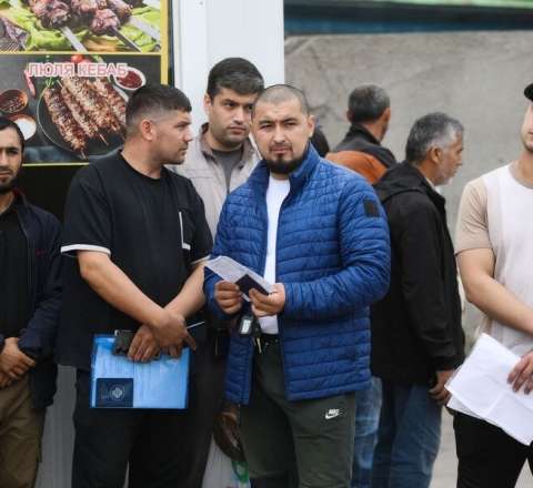 Rusiyaya gedənlərin nəzərinə -  Telefonla qeydiyyat başlayır
